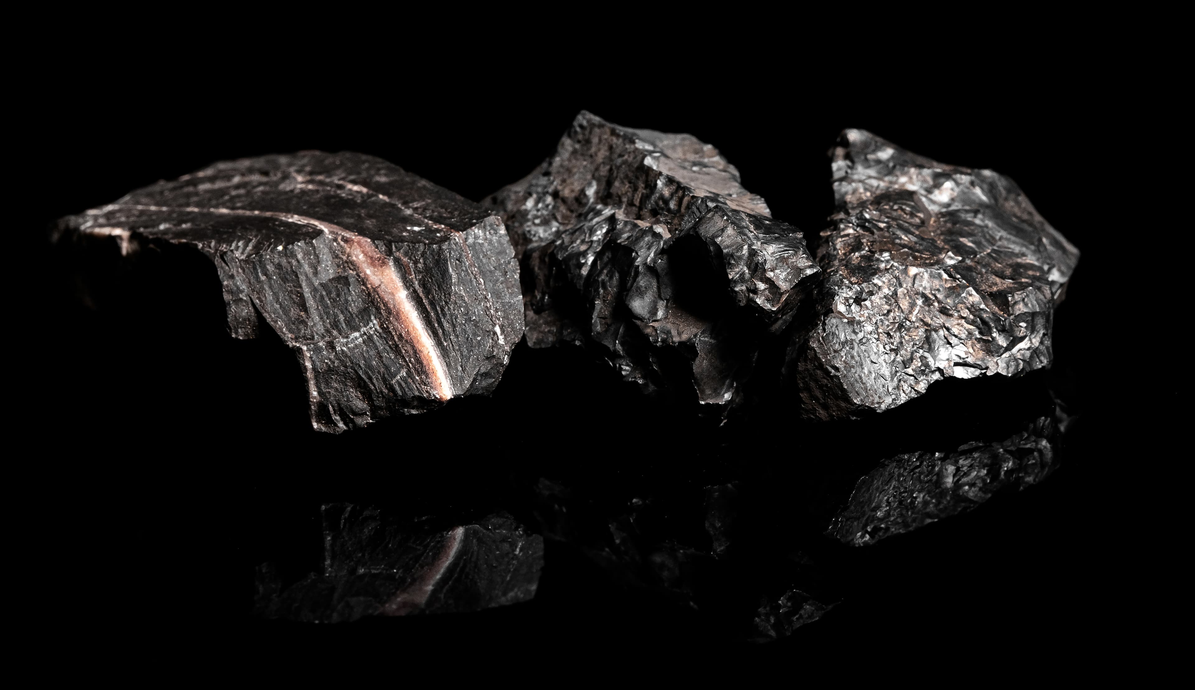 Close-up manganese ore texture used to reinforce grading clarity and inspection detail